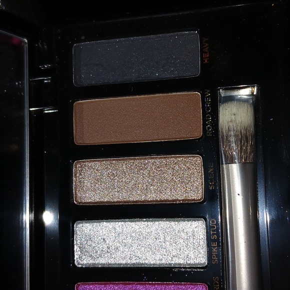 NIB Urban Decay NAKEDA Metal Mania eyeshadow palette - 12 shades - Picture 3 of 9